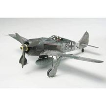 Bild für Tamiya FockeWulf Fw190 A8A8 R2 (61095)